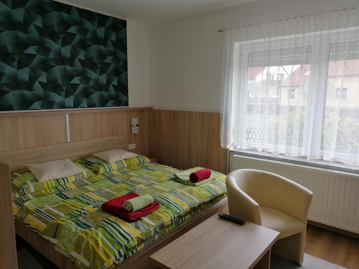Hotel Kata Vendeghaz Bük Exteriér fotografie