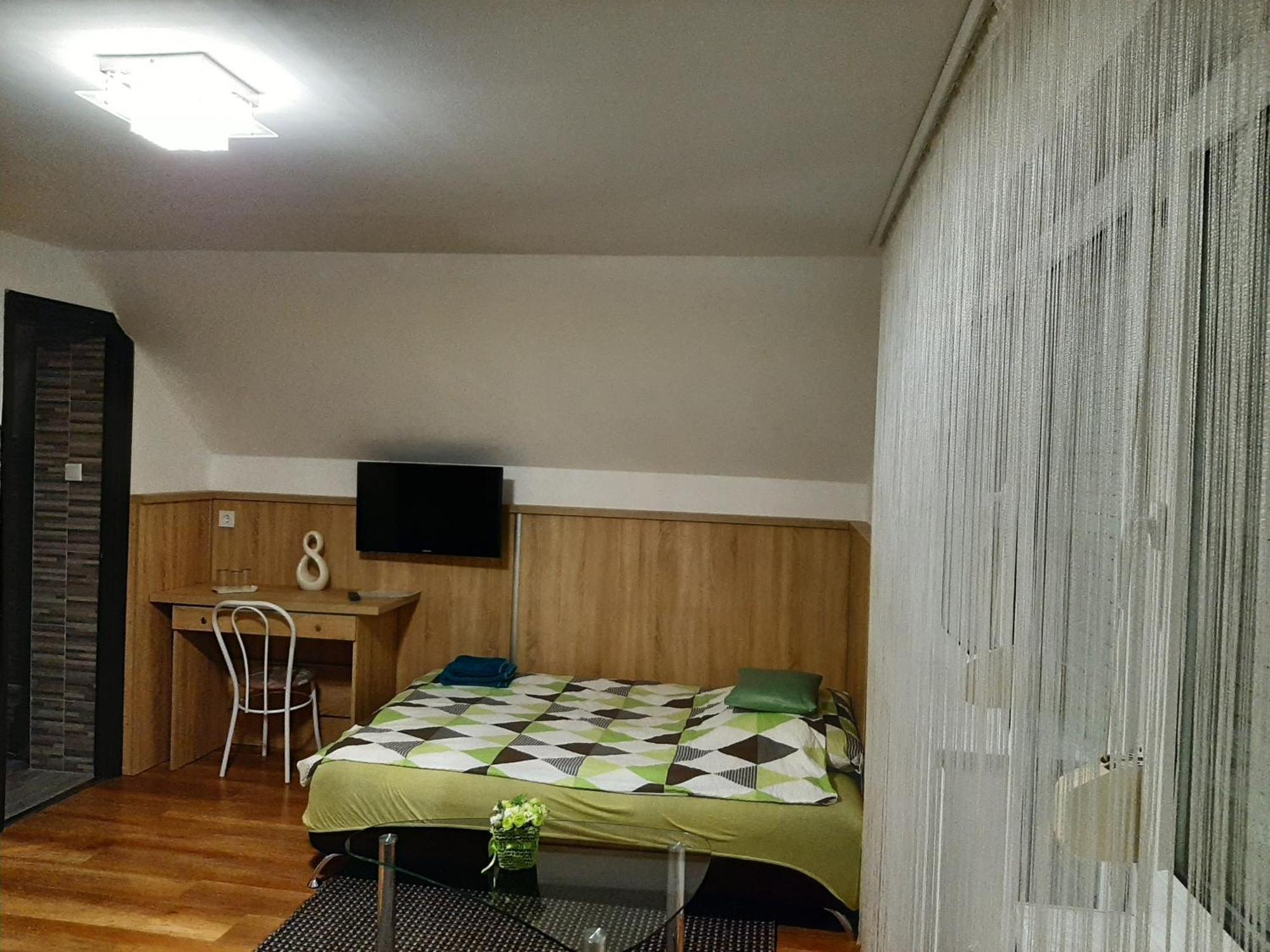 Hotel Kata Vendeghaz Bük Pokoj fotografie
